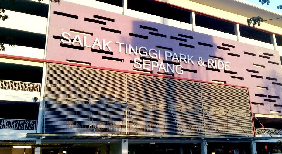 Salak Tinggi Park & Ride Car Park