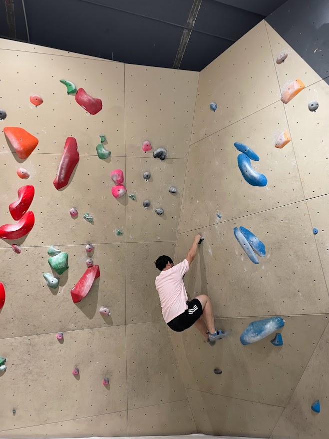 Climbing walls at BUMP Bouldering Jaya One