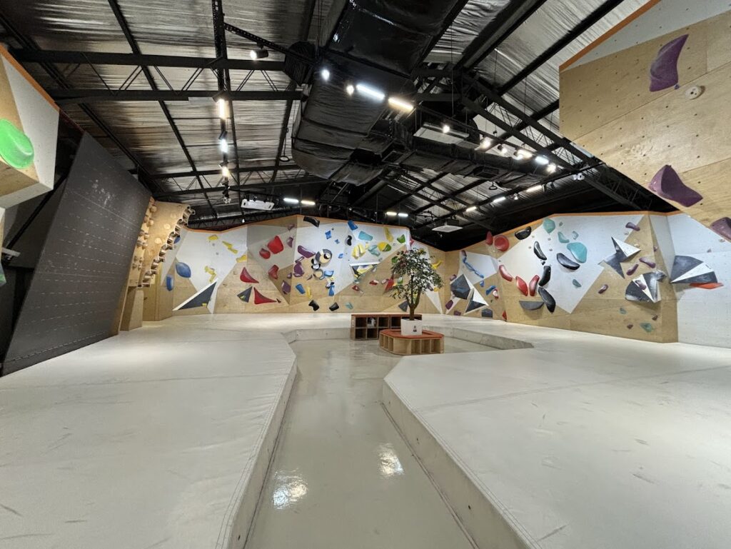 B-Hub Bouldering